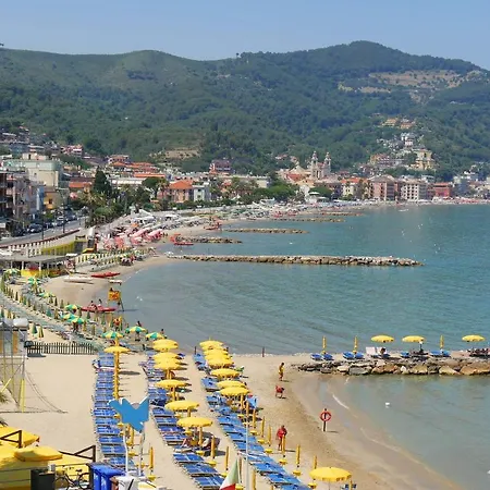 Sea Way - 150m From The Sea - Happy * Pietra Ligure